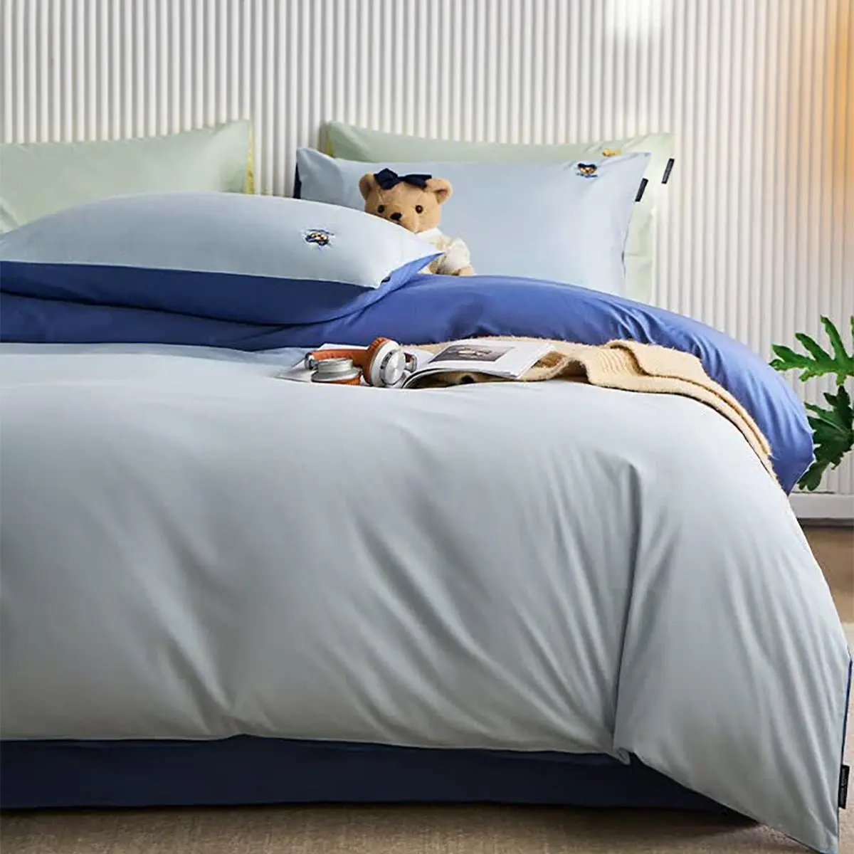 Teenie Weenie 40S Pure Cotton Bedding Set - Salt Breeze Collection, Deep Blue & Light Blue, 1.8m Bed Sheet 4-Piece Duvet Cover Set (200x230cm)