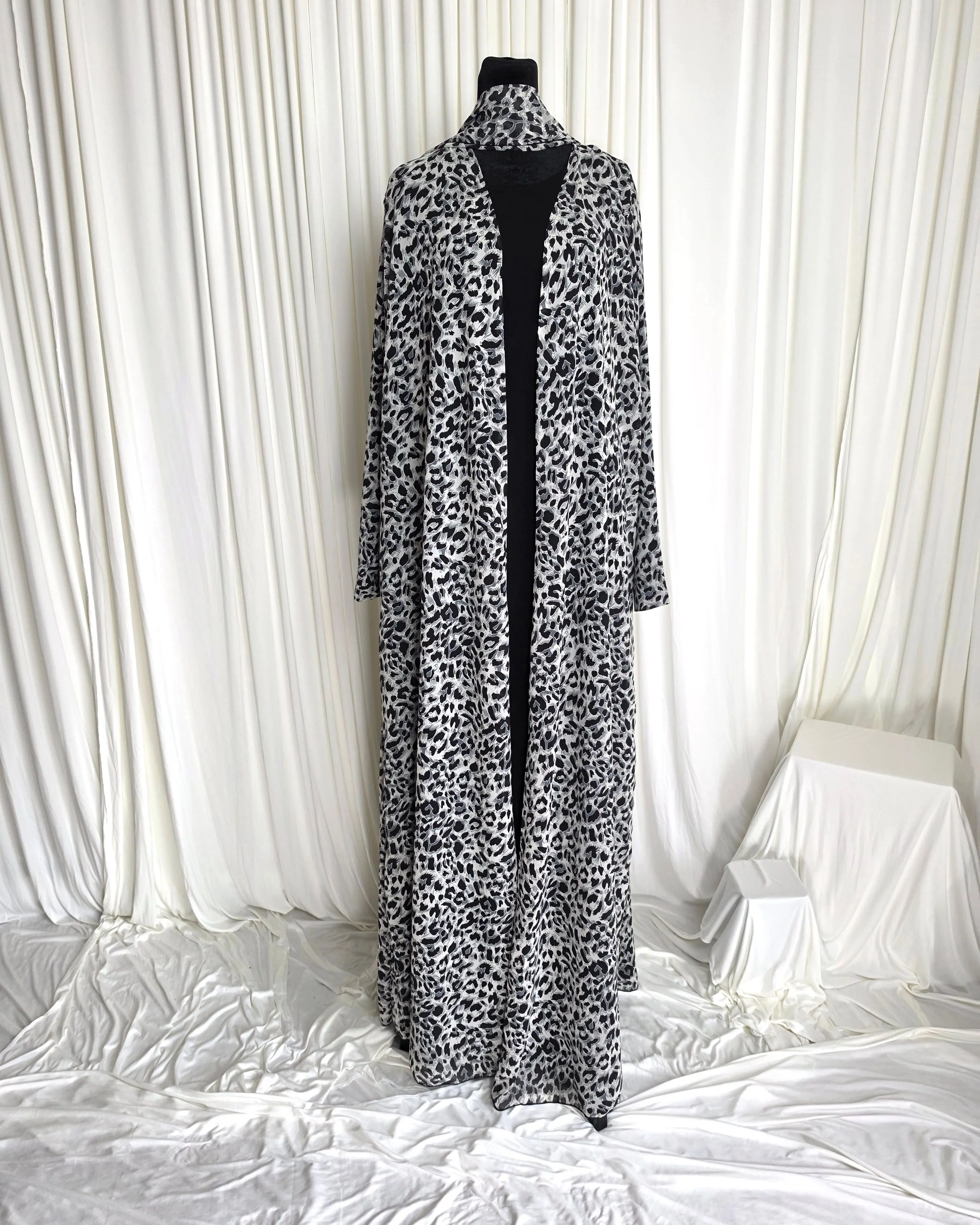 Farah Double Chiffon Open Abaya with Matching Hijab | Leopard Print Abaya