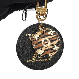Pre-owned Louis Vuitton Coated Canvas Bag Charm Monogram Round Canvas Calfskin Key Holder 23494626