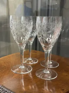 Set of 4 Engraved Floral Tall Glasses