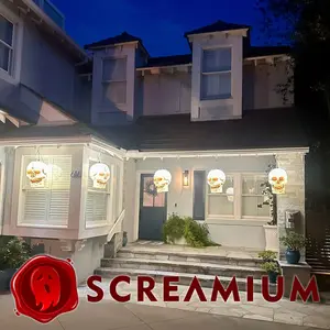 SCREAMIUM Giant Skull Lantern Prop 20-Inch-Tall Lamp Halloween Decoration Scary Light