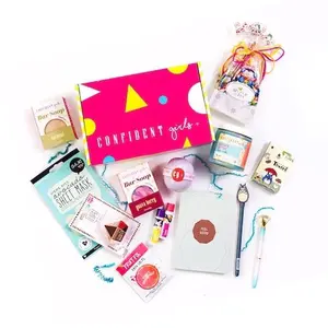 Ultimate Glam Makeup Cosmetic Set that includes a Character Makeup Bag Gift