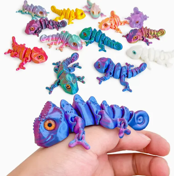 3D Printed Chameleon Lizard Animal Figure Keychain - Trendy Costume Jewelry, Chain-Attached, Realistic Lifelike Eyes, Flexible Joints, Movable Parts, Durable Collectible, Unique Decor, Father's Day Gift for Hobby Lovers, Bendable