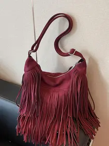 Trendy and fashionable one-shoulder saddle bag, personalized and versatile tassel one-shoulder crossbody bag, casual and textured one-shoulder commuter bag, suitable for daily matching, commuting and other scenarios, Fringe Hobo Bag, Hobo Crossbody Bags