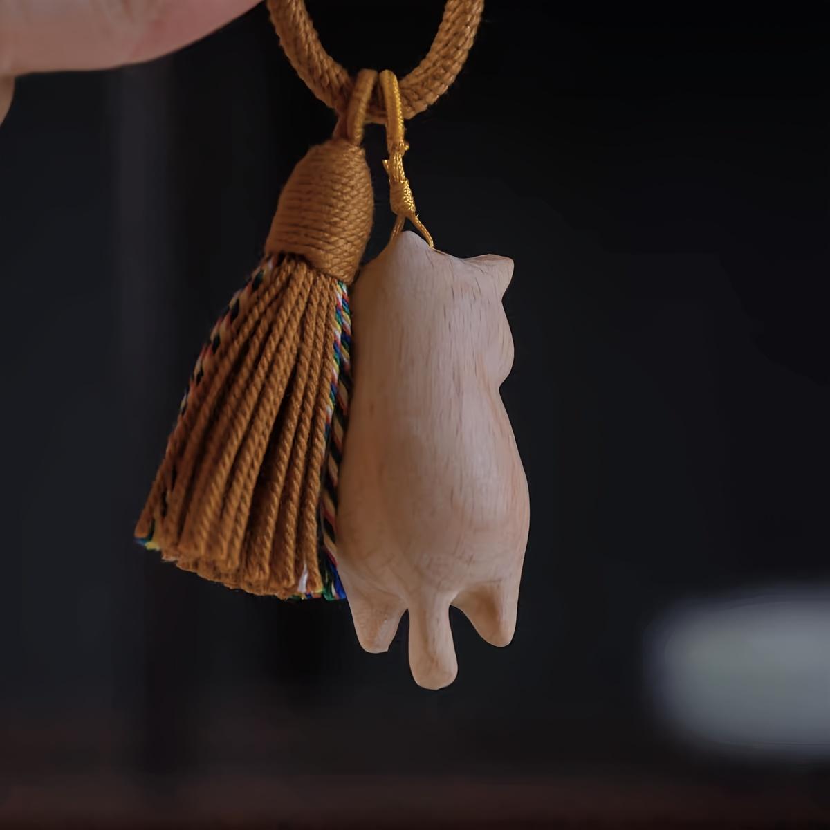 Beech Wood Carved Lazy Cat Keychain, Cute Cat Charm for Bag Phone Car Keys, Handmade Animal Pendant Gift