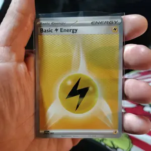 Pokemon Basic Lightning Energy Black and White 2025 Common #020 Trading Card