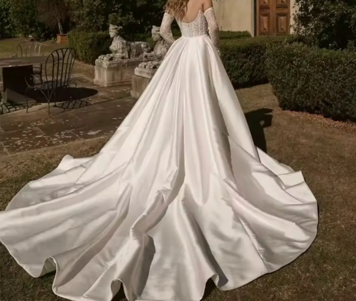 NEW Romano Gia Luxury Detachable Cathedral Bridal Overskirt