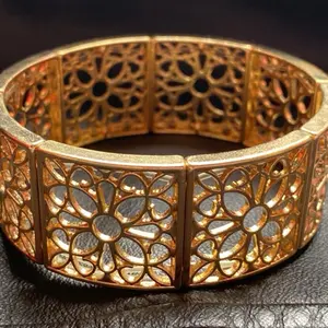 Golden Filigree Stretch Bracelet