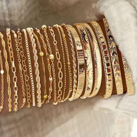 Women's Handmade Bracelet Set, Geometric Metallic Bracelet, Vintage Fashion Design, Stackable Designs, Elegant & Simple Style, Perfect Gift for Women, Ideal for Daily Wear, Stacked Design Bracelets
