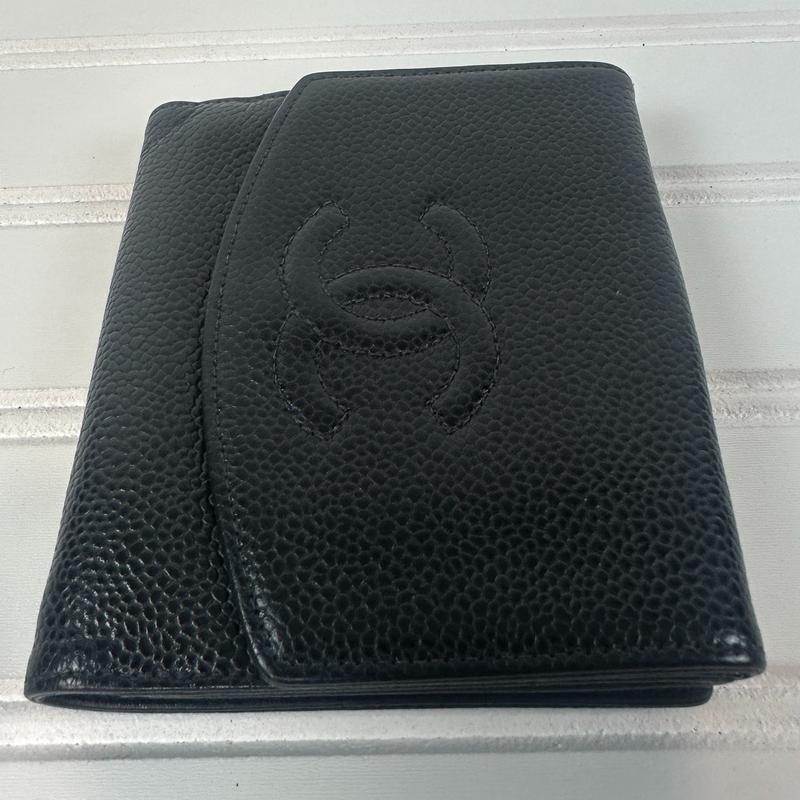 Pre-owned CHANEL Leather Small Leather Goods Bifold Wallet Black Caviar with Coco Brand 200 4