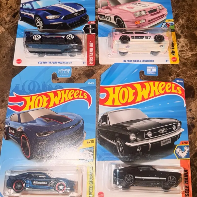 2025 Hot Wheels American Die-Cast Toy Cars, Collectible Mini Vehicle Models for Kids and Car Enthusiasts