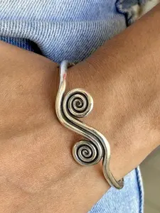 Bohemian Vintage Bracelet, Adjustable Spiral Wave Design, Unisex Fashion Accessory, Creative Aged Look, Perfect Gift for Valentine's Day Birthday