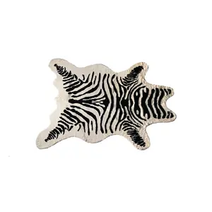Luxe Faux Fur  5.25 x 7.5 ft. Cowhide Rug - Zebra Black & White