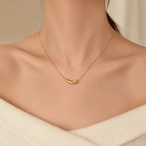 Women's Arwen Jewelry Gold-Tone Curved Bar Necklace - Slim Minimalist, Smooth Metal Pendant, Gold-Tone Metallic Option, Silver Option, Dainty Everyday Gift, Slim Minimalist Necklaces, Gold-Tone Metallic Necklaces