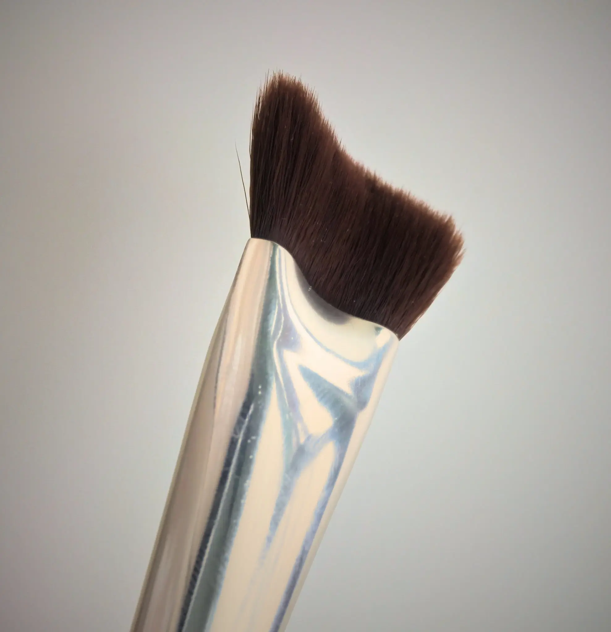 EASY CREASE defining brush
