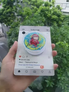Cute Space Astronaut Acrylic Phone Grip Geometric Diamond Shape Retractable Phone Stand Holder for Smartphones