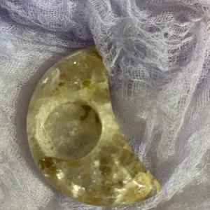 Small selenite moon holder