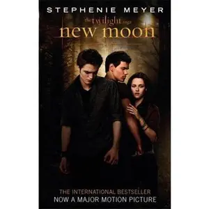 USED-New Moon by Stephenie Meyer (Paperback)