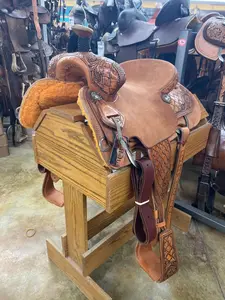 R Bar B Summit Series Roper Saddle, 15" Seat
