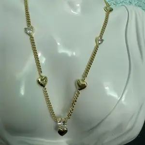 women's chain size 15 tiene extensión q llega hasta 18