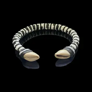 Eshu Afra Ildé Bracelet with Cowrie Shells