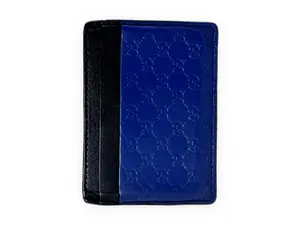 Pre-owned GUCCI GG Gucci Signature embossed leather Small Leather Goods Gucci Signature Card Case blue and black Very Good S014260405353