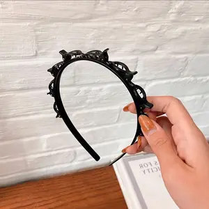 2 Pcs Hairstyle Hairpin Headband, Professional Weave Bangs Clip, Toothed Headband Braid Tool for Women Girls, Black and Brown