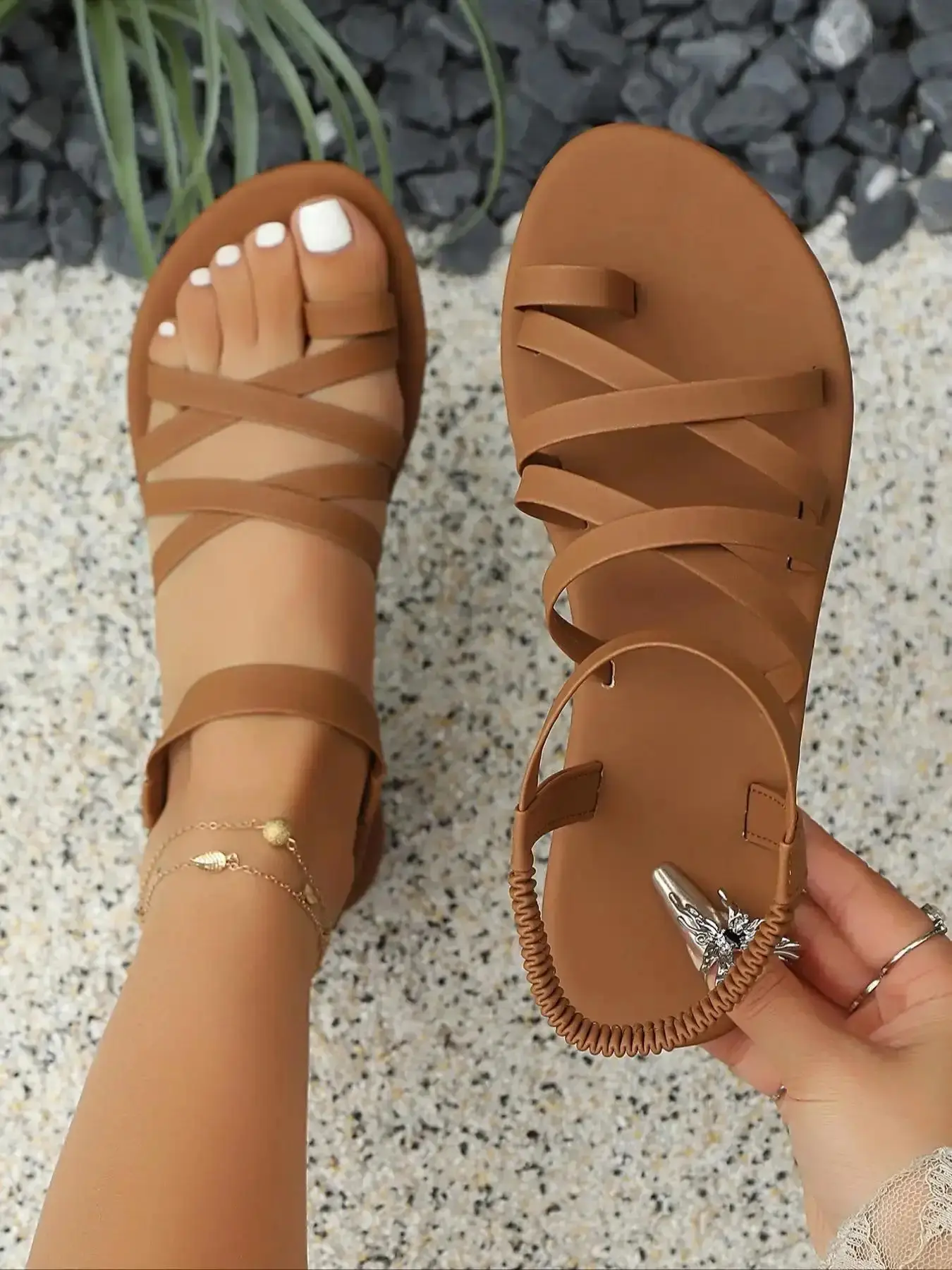 Women's Fashionable Plain Color Cross Straps Slip on Sandals, Casual Trendy Open Toe for Summer, Lightweight Breathable Comfortable Barefoot Shoes Daily Wear, Girl, timeless polished essential