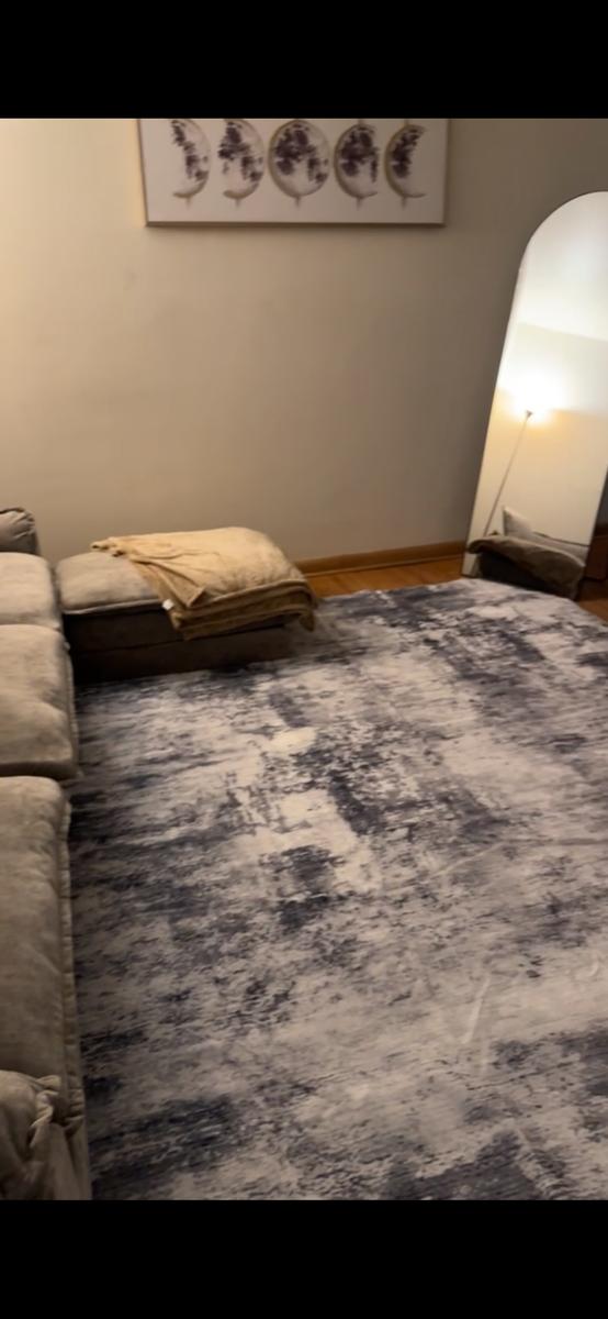 Item: Grey, 8x10 Feet