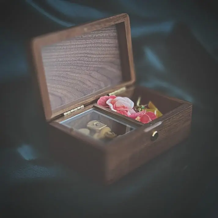 "Klara" - Custom Jewelry Music Box with Personalized Engraving