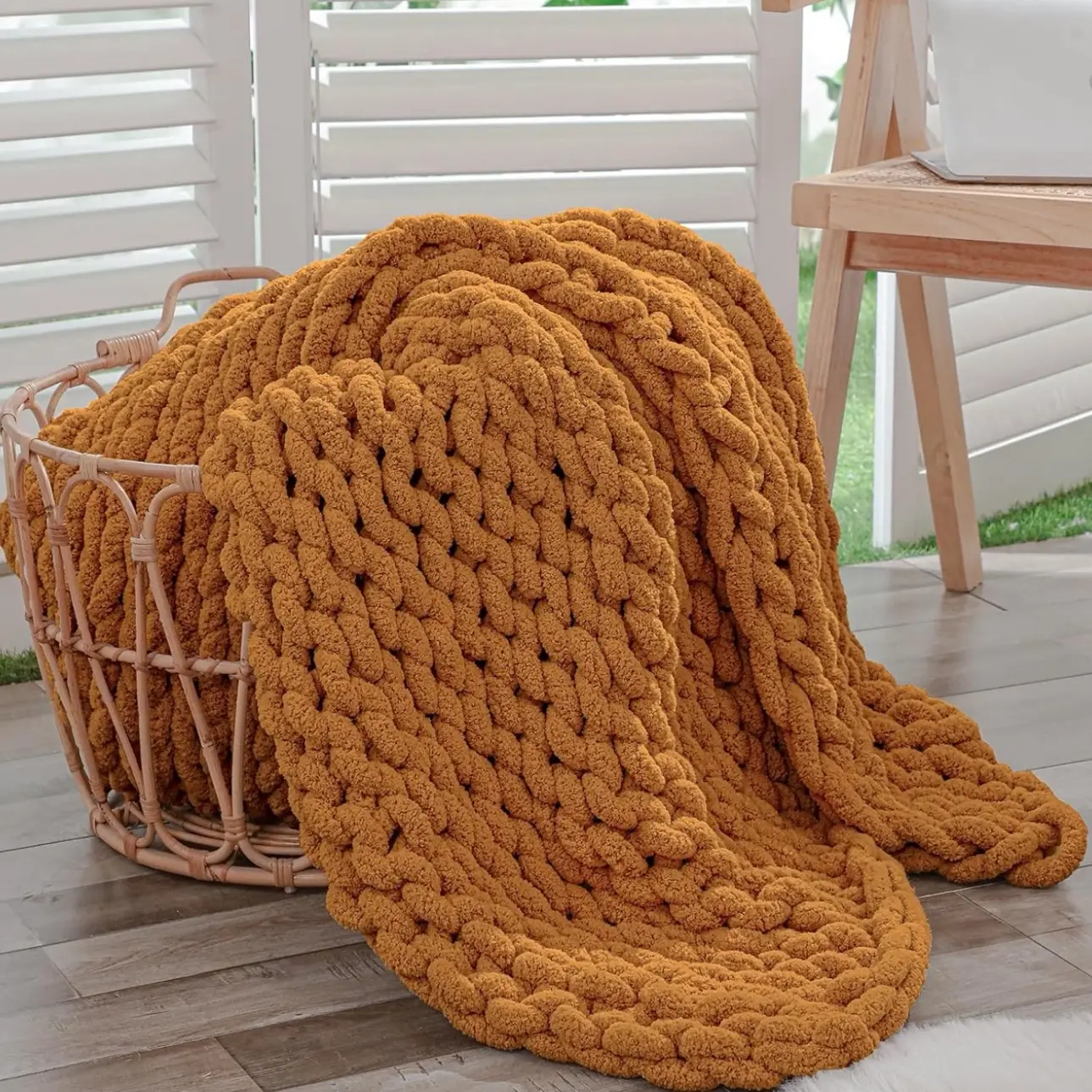 Chunky Yarn Knit Blankets for Cozy Nights - Soft and Warm