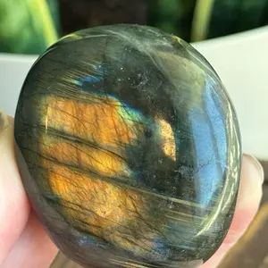 Labradorite Palm Crystal - Natural High-Vibe Healing Stone with Iridescent Flash for Meditation & Intuition Enhancement