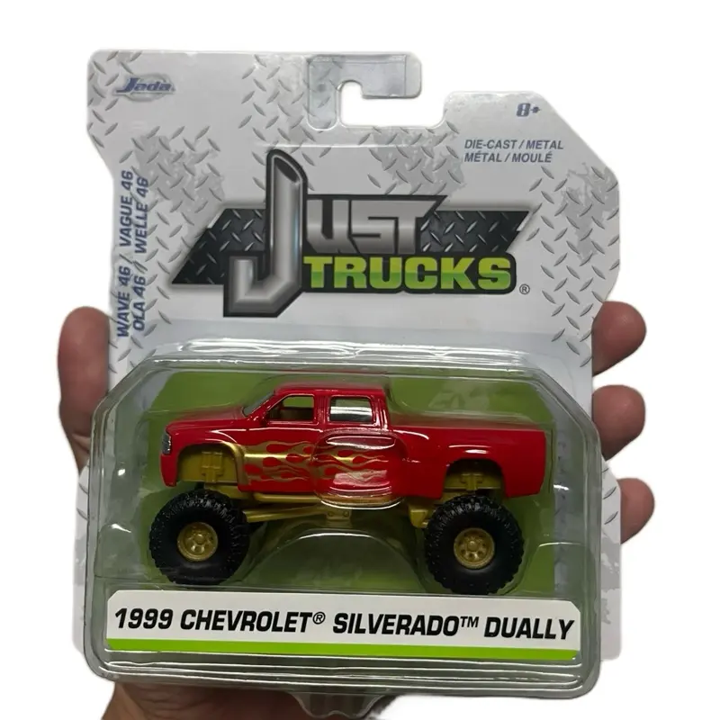 Jada 1999 Chevy Silverado Dually Diecast truck 1:64 scale
