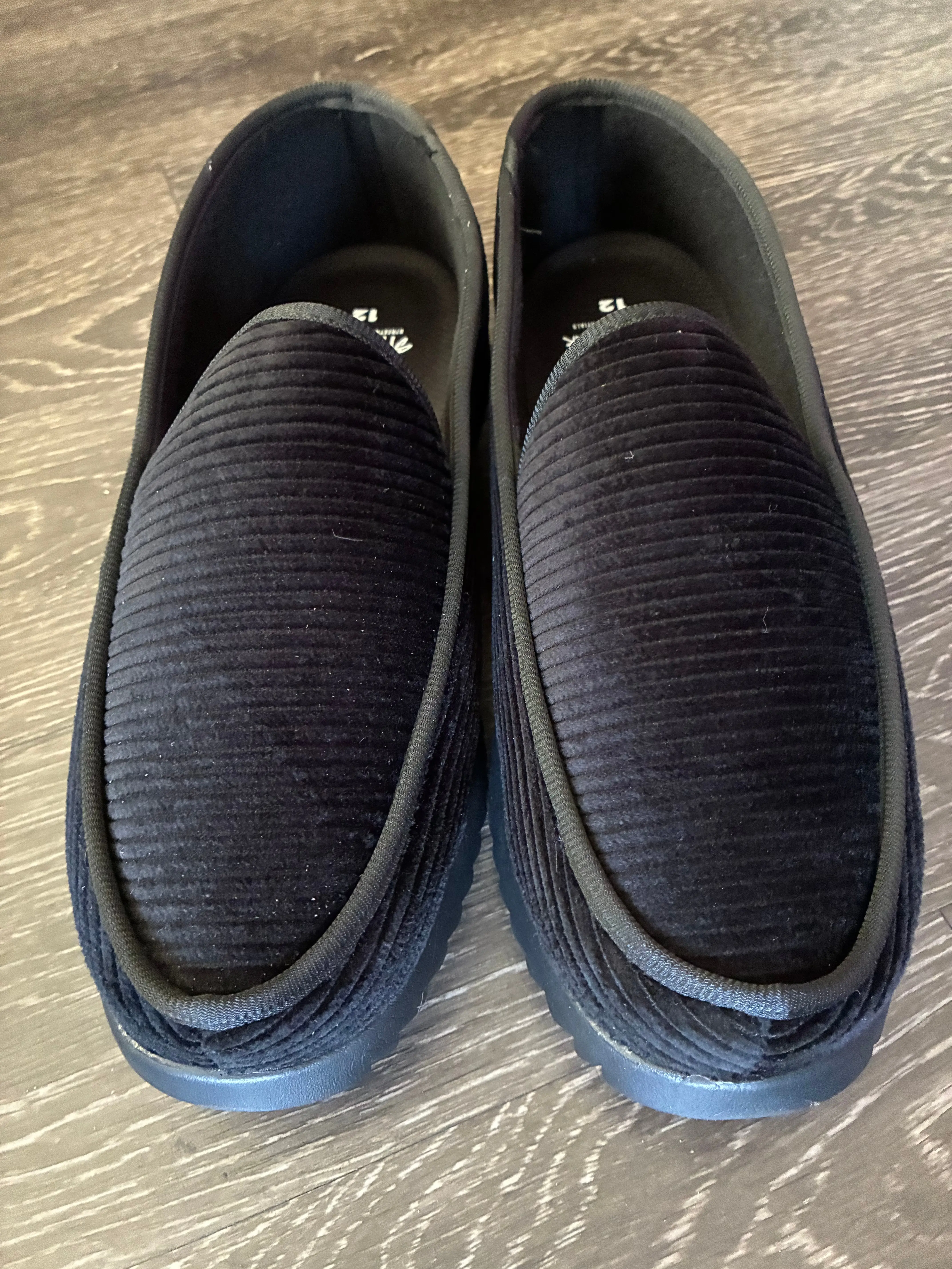 Men's Classic Flat Slip-On House Shoes - Comfortable Footwear for Boys, Boy