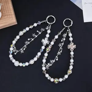 Fashionable Crystal four-leaf cloverShort Phone Chain, Anti-lostPhone Lanyard, Handmade Beaded Wrist Chain,Phone Strap for Women & Girls, Phone Accessories,crystal can increase your lucky value
