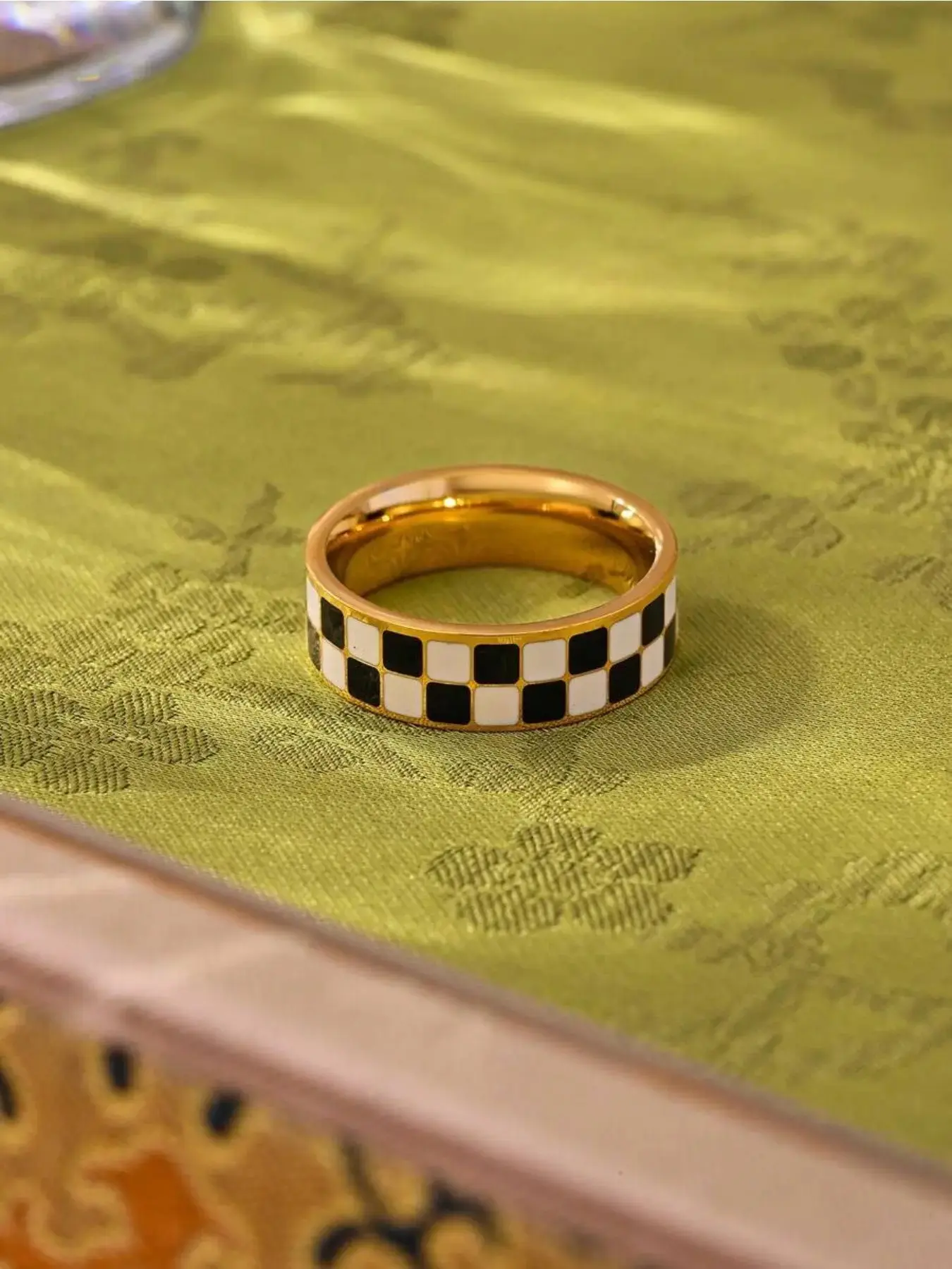 1pc Stainless Steel Black & White Checkered Tarnish Resistant Ring, Material, Harmless To Body, Eternal Classic Element, High-Quality Minimalist Style For Daily Wear, Fashion Ring, Jewelry Rings