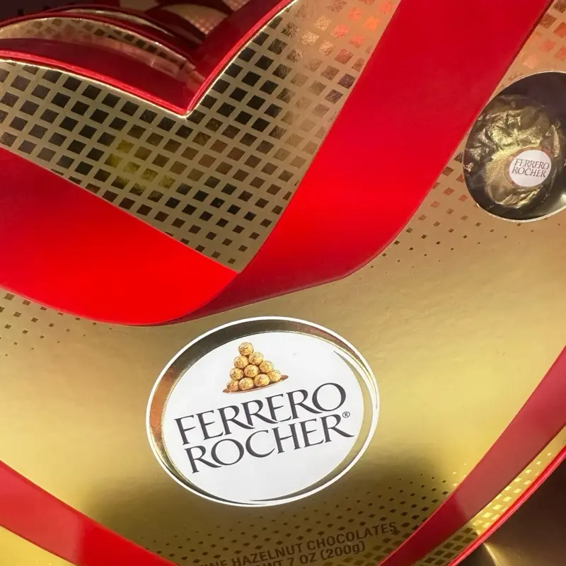 Ferrero rocher  Fine Hazealnut chocolates,valentine's Day Heart Gift  Box 16 count 200g premium chocolate candy gormet creamy Dessert  snack Bonbon