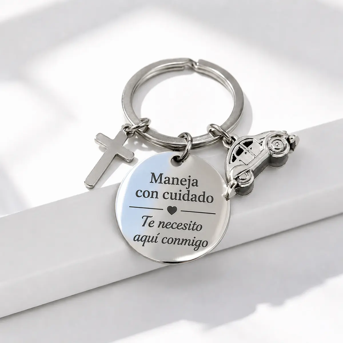 Maneja con cuidado Te necesito aquí conmigo Keychain with Cross & Car Charm, Spanish Drive Safe Stainless Steel Keyring, Romantic Religious Gift for Him/Her