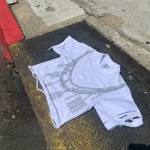 PIEM (NO MOISSA) female cropped and distressed  Tshirt