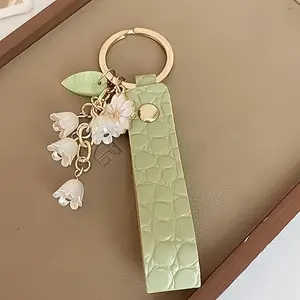1pc Pastel Green PU Leather Keychain With Lily Of The Valley Charms, Elegant Floral Ring For Keys For Valentine's & New Year, Stylish Car And Bag Accessory