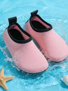 Soft-soled beach shoes for boys and girls: Water Shoes For Toddlers Spring/Summer diving, snorkeling, wading, barefoot, solid-color, skin-friendly, breathable, and fitness shoes Sock Shoes