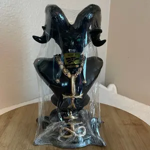 9” inches Busto mamón  black