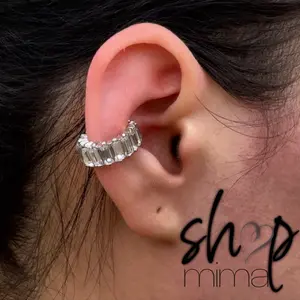 Stone Ear Cuff - Elegant and Stylish Design
