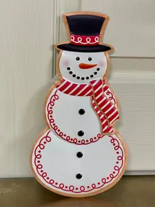 12 Inch Red Metal Snowman Cookie Wreath Sign