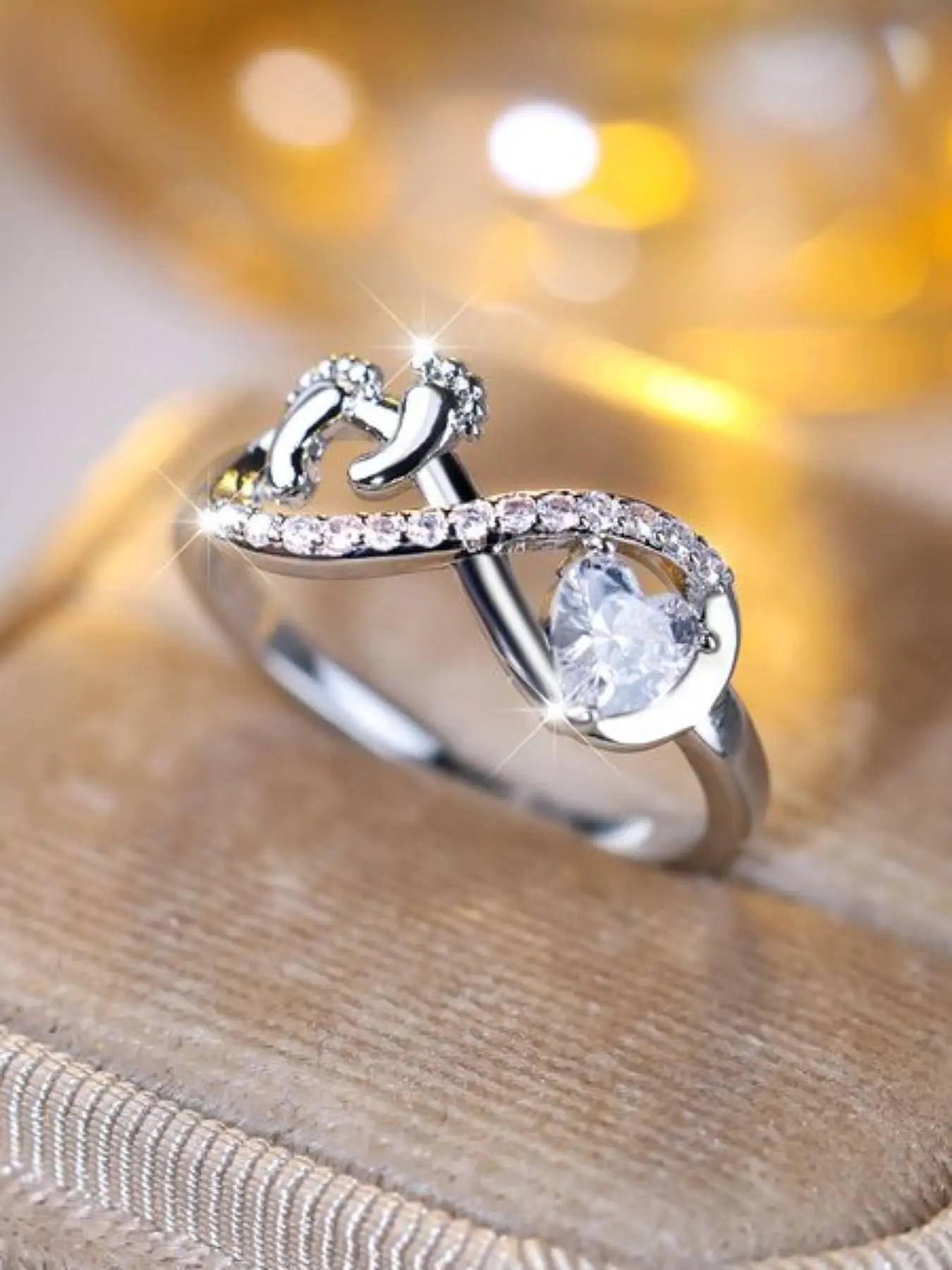 Women's Elegant Rhinestone Decorated Heart & Footprint Design Ring, Fashion Accessories for Party, Daily Clothing Decor, Trendy All-match & Exquisite Jewelry for Birthday Gift, Cubic Zirconia Rings, Beautiful Rings