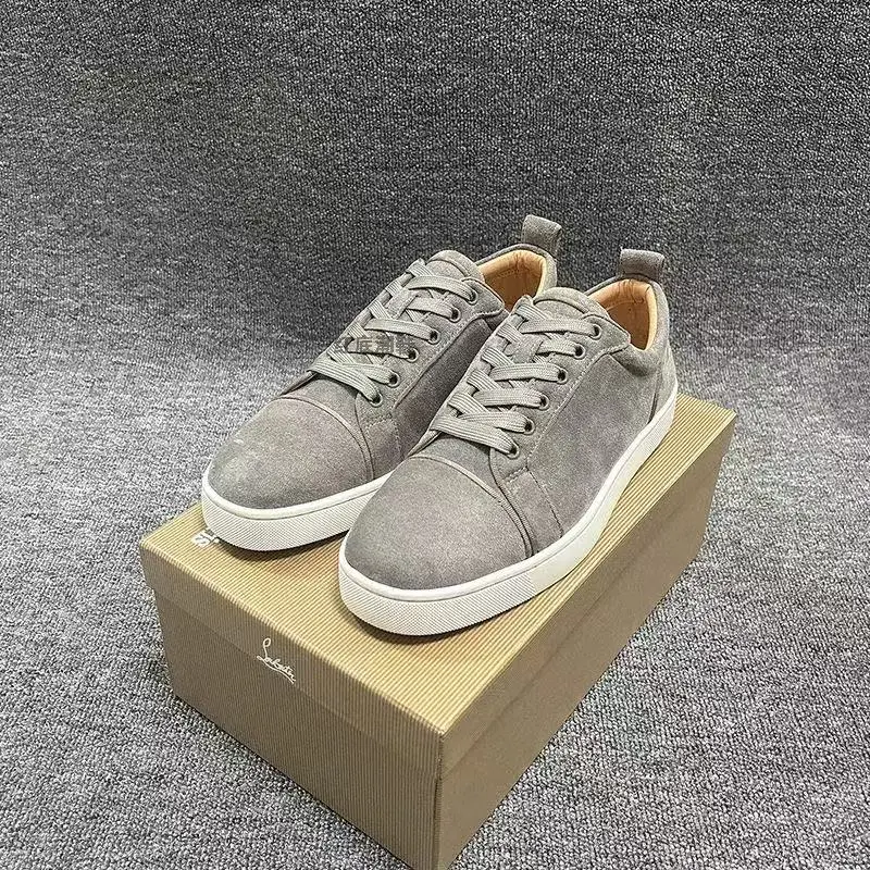 Men's studded toe, casual and fashionable sports shoes, closed training shoes Men's studded toe, casual and fashionable sports shoes, closed training shoes