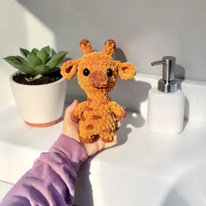 Cute Giraffe Amigurumi  – Easy Low Sew Crochet Animal Tutorial