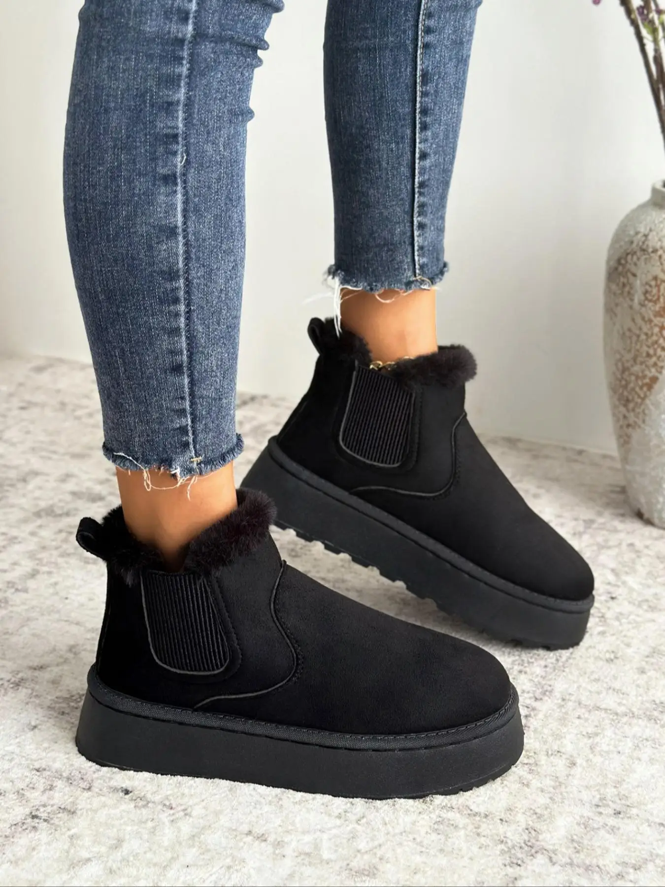 Women's Solid Color Plush Lining Snow Boots, Casual Comfortable Thick Sole Ankle Snow Boots for Fall & Winter, Female All-match Round Toe Shoes for Da