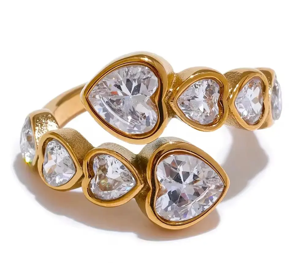 LOVE & DIAMONDS RING