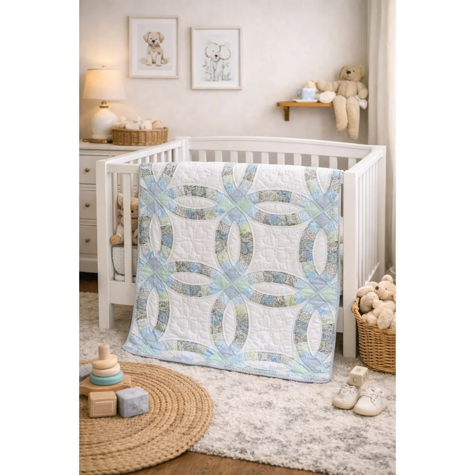 Amish hand quilted  lap quilt or baby quilt